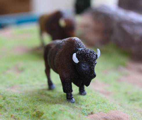 Gemini&Genius North American Bison Figurine Animal Toy, Hand Painted Bull Action Figure for Kids