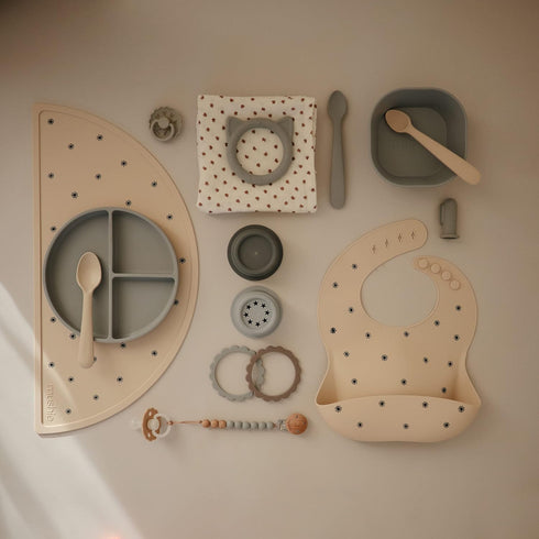 BPA-Free Black Daisy Silicone Placemat for Kids