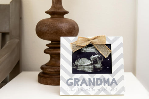 Pearhead Grandma Pregnancy Announcement Sonogram Picture Frame - Ultrasound Photo Frame for New Grandparents, 4x5