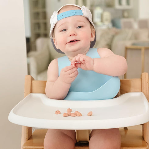 BPA-Free Magnetic Silicone Baby Bib - Waterproof & Easy to Clean