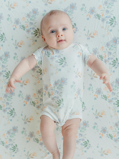 Under the Nile 31" 18" Organic Cotton Changing Pad Cover, Modern Daisy. Size x