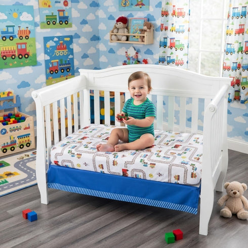 4 Set Set Set EVERYDAY KIDS Piece Boys Crib Bedding - Choo Choo Train - Includes Quilt, Fitted Sheet, Dust Ruffle