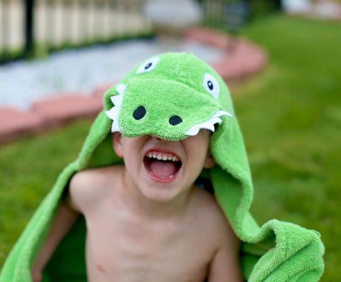 2-8 100% Hooded Baby Towel for Kids | Large Cotton Baby Towel for Boys or Girls | Unisex Cute Alligator Bath Towels