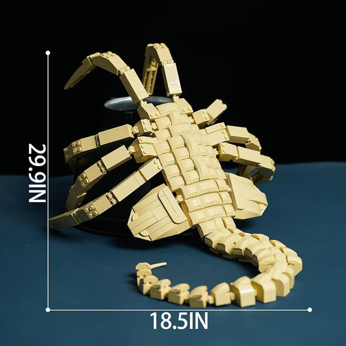 Xenomorph Facehugger Action Figure Building Kit, Compatible with Lego, Cool Halloween Horror Toys for Adults and Boys