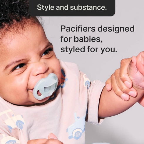 Tommee 18-36 Symmetrical Pack 4 Tippee Ultra-Light Silicone Pacifier, Months, One-Piece Design, BPA-Free Silicone