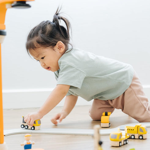 Set Set PlanToys Highway Maintenance Wooden Montessori Vehicle and Imaginative Play | Creativity, Language and Social