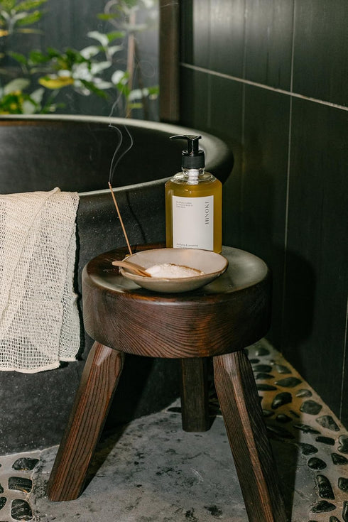 Natural Cedar and Myrrh Hinoki Body Wash - Purifying Shower Gel