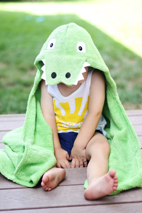 2-8 100% Hooded Baby Towel for Kids | Large Cotton Baby Towel for Boys or Girls | Unisex Cute Alligator Bath Towels