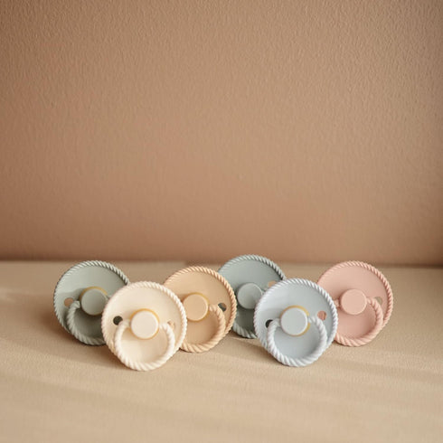 6-18 FRIGG Rope Natural Rubber Baby Pacifier | Made in Denmark | BPA-Free (Sage/Croissant, Months)