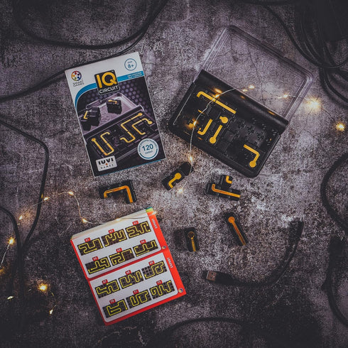 120 8-Adult SmartGames IQ Circuit Portable Travel Game with Challenges for Ages