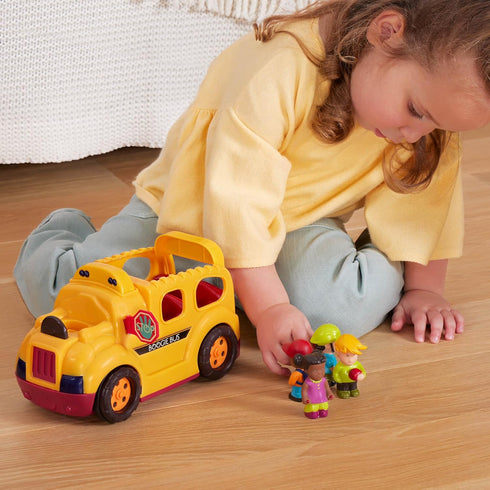 B. toys – Interactive Yellow School Bus, 5 Toy Figures with Lights and Sounds for Toddlers 18 Months+