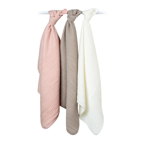 Cozy Lulujo Waffle Weave Baby Blanket in Vanilla