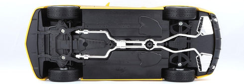 Maisto 1:18 Scale Diecast Vehicle 2010 Chevy Camaro SS RS (Colors May Vary)