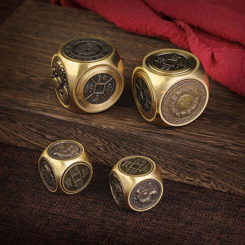 AYXXZJD Fidget Toys for Adults,Anti Anxiety Metal Fidget SpinnerPortable Handheld Metal Fidget Toy,Fidget Cube Desk
