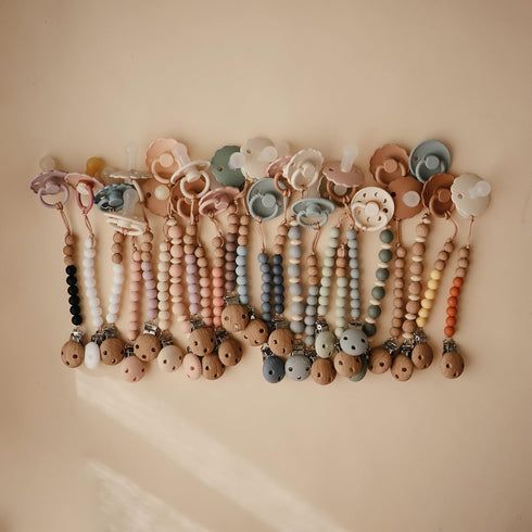 100% mushie Silicone Baby Pacifier Clip BPA Free | Eva (Ash)