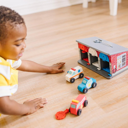 (7 3+ Melissa & Doug Toy Keys and Cars Wooden Rescue Vehicles and Garage pcs) Toddler Pull Back Toys, Toy Garage