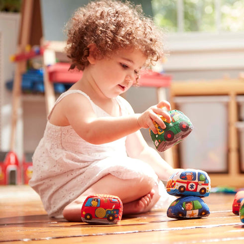 (19.25 14.25 inches) 9 Melissa & Doug Take-Along Town Play Mat x with Soft Vehicles