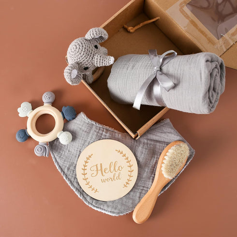 Set Set 6PCS YOUUYS Baby Gift for Newborn - Baby Essential Bath Basket Gift with Baby Blanket Baby Rattle Teether Toy