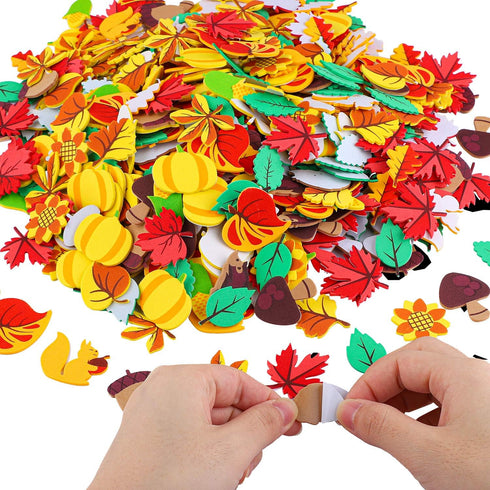 Elcoho 600 Pieces Self-Adhesive Foam Fall Stickers, Thanksgiving Leaf Decals for Autumn Party Decoration
