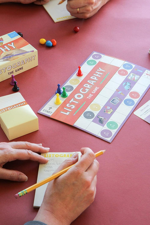 May The Best List Win!: Listography: The Game (Board Games, Games for Adults, Adult Board Games)