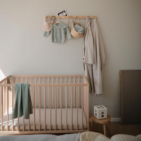 28" 52" mushie Stretchy & Soft Crib Sheet | Fitted x (Fog)