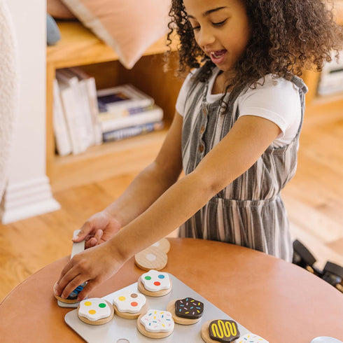 Melissa & Doug Slice and Bake Wooden Cookie Play Food Set, Pretend Cookies and Baking Sheet for Kids