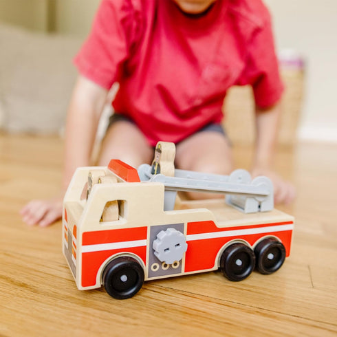 Melissa & Doug Wooden Fire Truck with 3 Firefighter Play Figures, Fire Truck Toys for Kids, Classic Wooden Toys