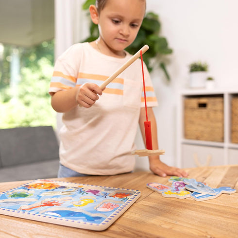Melissa & Doug Magnetic Wooden Fishing Game and Puzzle with Ocean Animal Magnets