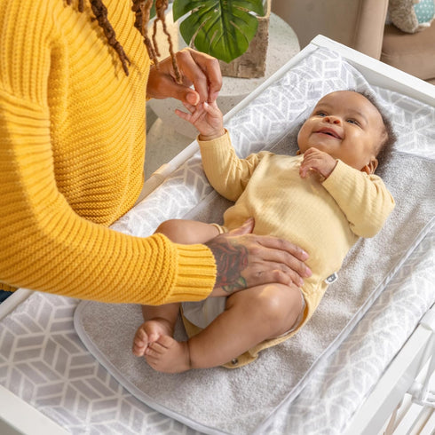 (3 Set)(Pack 1) Ingenuity Basic Changing Essentials Kit with Changing Pad, Cover, and Waterproof Liner, Chevron Piece