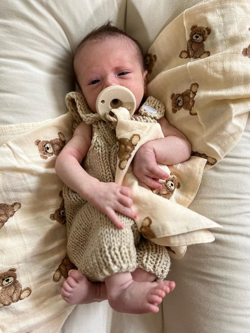 15"x15" Ali+Oli Security Blanket for Baby Teddy Bear Pacifier Holder, Soft Muslin Cuddle Blanket with Lead-Free Snap