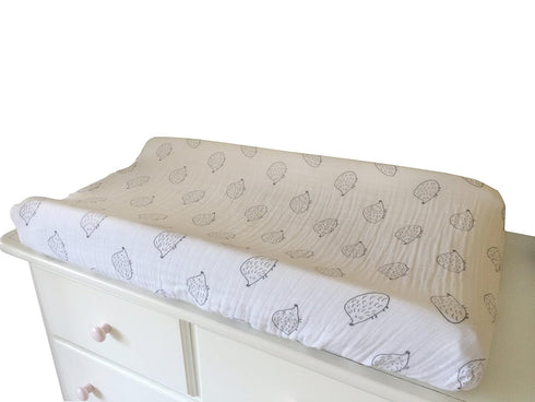 Changing Pad Cover in Soft Cotton - Black Hedgehogs