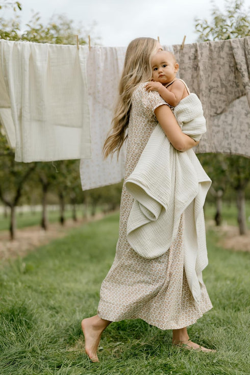 Set, 100% 4-Way (46" 46"), 2-Pack, Oilo Premium Muslin Swaddle Blanket Breathable Organic Cotton Muslin, Soft Large