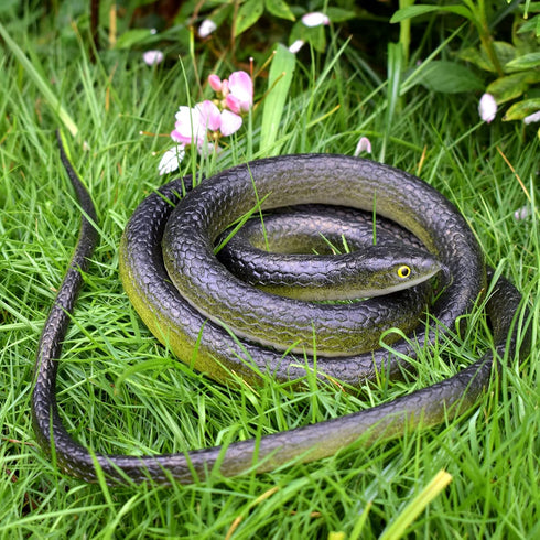 2Pcs 48 Inch Rubber Snakes, Fake Snake s Realistic & Plastic Snake Prank Rubbers Snake to Keep Birds Away for Garden