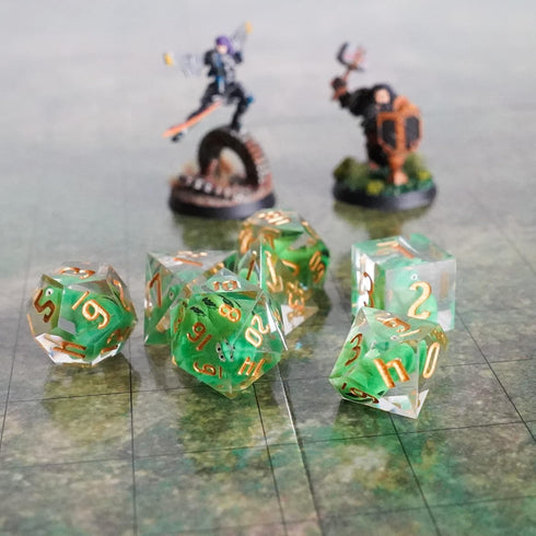 FanRoll by Metallic Dice Games Sharp Edge Resin DND Dice Set: Frog Dice for Dungeons and Dragons RPG