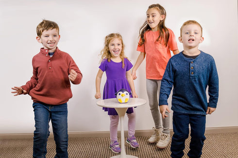 Blue Orange Games Freeze Dance - Interactive Children Game with Educational Penguin Music and Dance for 1 to 4 Players