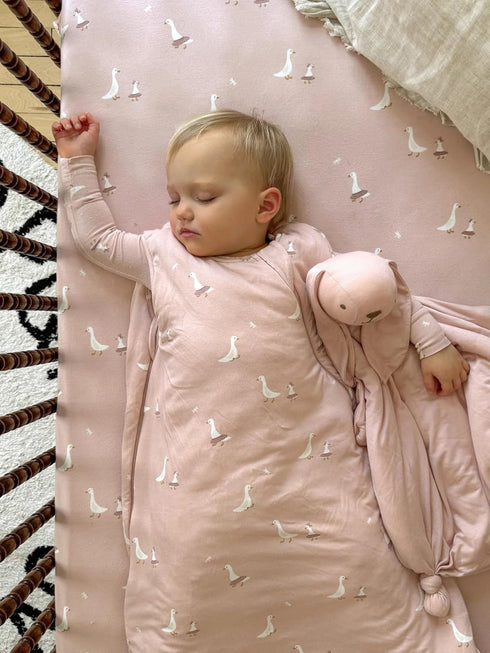 Cozy gunamuna Crib Sheet Ultra-Soft, Breathable Fitted Sheet for Standard Cribs, Sleep Surface for Babies and Toddlers
