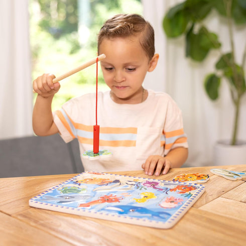 Melissa & Doug Magnetic Wooden Fishing Game and Puzzle with Ocean Animal Magnets
