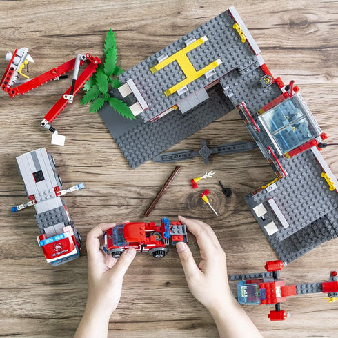 QLT QIAOLETONG City Fire Station Building Kit, 774 Pcs Set Including Fire Station, Fire Truck, Helicopter, Fire