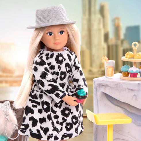 Lori Mini Doll, 6-inch Fashion Doll with Stylish Outfit, Toys for Kids 3 Years +