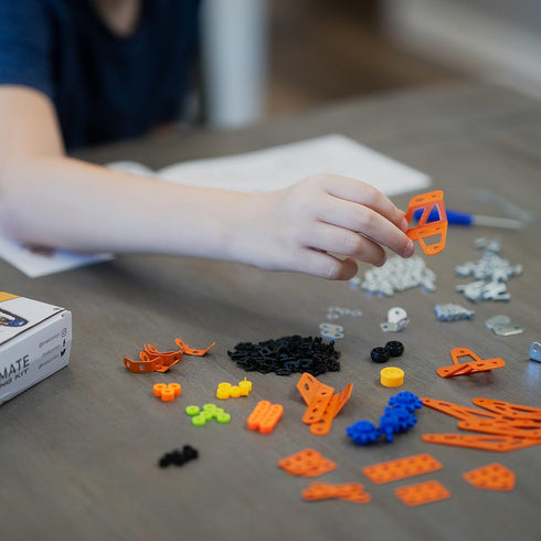 Erector Set for Boys & Girls - 389 pcs Metal Model Kits, Build a Robot or Excavator Educational Engineering Toys