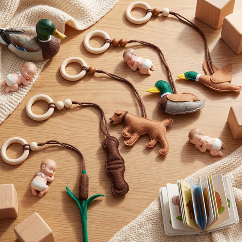 Simgoing 5-Piece Set Baby Gym Hanging Toy - Wooden Felt Sensory Play for Nursery