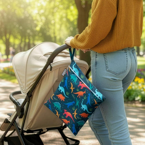 Set Wildkin Wet Bag for Boys, & Girls Durable Zipper with Snap Loop Handle, Reusable Water-Resistant Bags for Beach