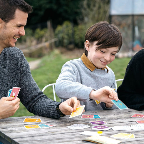 Happy Bee Card Game - Strategic Pollen Harvesting for Kids & Adults, Ages 8+, 3-6 Players, 15 Minutes