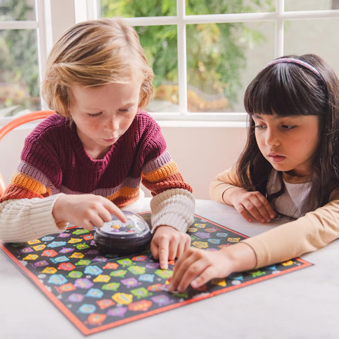 Educational Insights Robot Face Race, Fast Paced Color Recognition Game for 2-4 Players, Award-Winning Fun