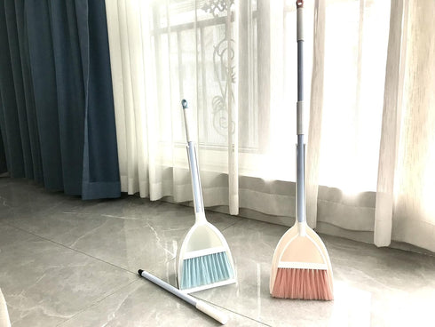 Kids Broom and Dustpan Set, Mini Dustpan and Broom for Children Housekeeping Pretend Play Cleaning Tools (Pink)