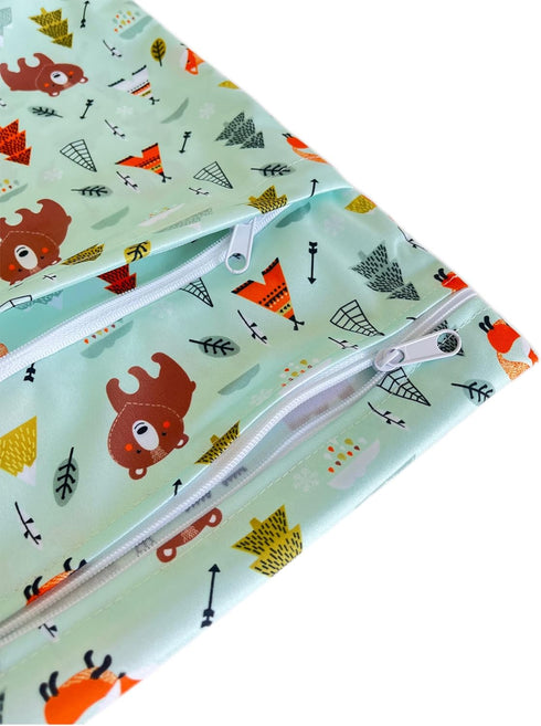 2PCS 14x12In 12x11In Wet Dry Bag for Cloth Diapers, Waterproof Reusable Wet Bag with Zippered Pockets, Washable
