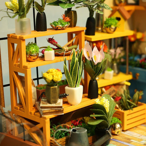 DIY Miniature Dollhouse Kit - Robotime Cathy's Flower House
