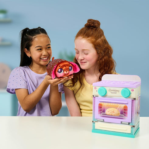 Playset, 3 3 The Cookeez Makery Lil' Bakez Multi Pet Comes to Mix & Make Bakes, Includes Non-Electric Scented Plush