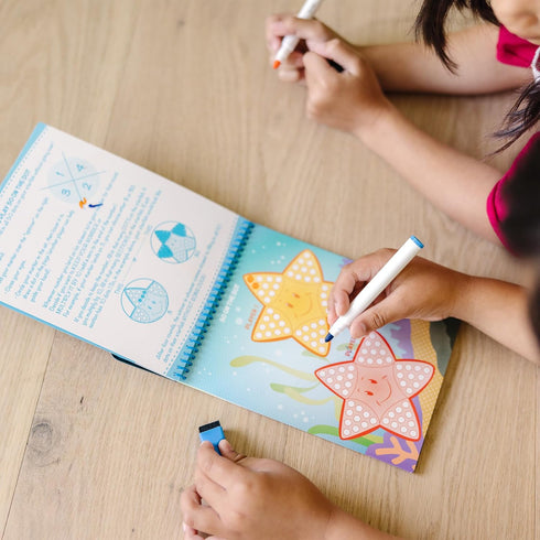 Melissa & Doug On The Go Game On! Reusable Travel Toy with 2 Dry-Erase Markers - Wipe-Off Activity Pad