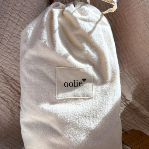 Natural Flannel Crib Sheet in Organic Cotton - Oolie
